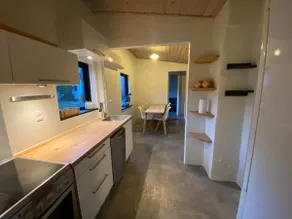 Cozy guest house with free parking - Image 2