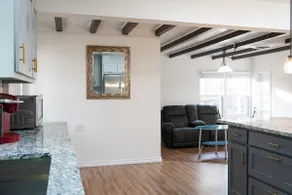 Newly renovated oasis in downtown Odessa - Image 2