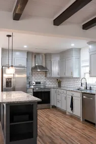 Newly renovated oasis in downtown Odessa - Image 4