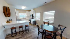 Downtown Healdsburg Hideaway - Image 2