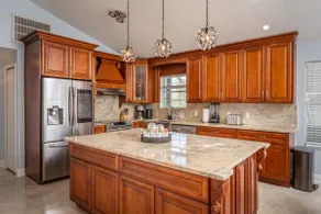 Luxury 5 Bedroom Dunedin home ~ TWO full kitchens, heated pool, hot tub! - Image 4