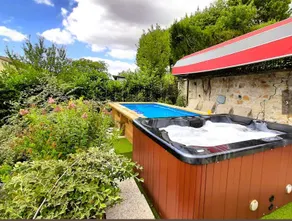 Charming guest house: LES TONNELLES DE MANAL - Image 4