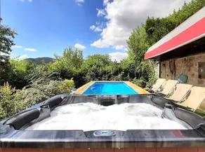 Charming guest house: LES TONNELLES DE MANAL - Image 2