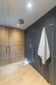 Design apartment in a botanic garden with pool - Image 4