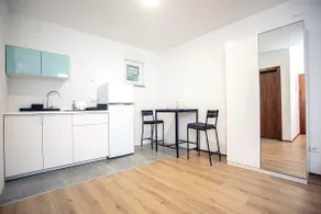 Modern seaview apartment with free parking 3 - Image 2