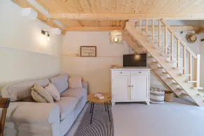 Stone bridge cottage - Image 4