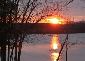LAKE AWANA POINT-Private waterfront w dock, & pit! - Image 4