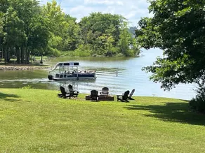 LAKE AWANA POINT-Private waterfront w dock, & pit! - Image 2