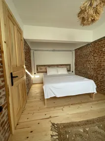 Sea views house in the center of Cunda - Image 4