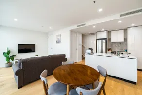 2-bedroom Penthouse in City Center @ Capitol - Image 5