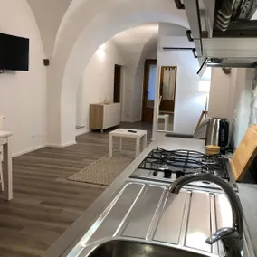 Ludovicolo (Apartment and garage) - Image 2