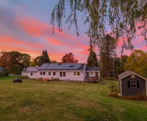 Relaxing Home nestled in Rural Hilltown - Image 2