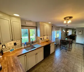 Relaxing Home nestled in Rural Hilltown - Image 4