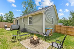 New Mountain Cottage w/Hot Tub, Firepit, Fireplace - Image 4