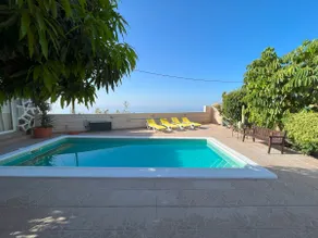 Beautiful villa with stunning view - Image 3