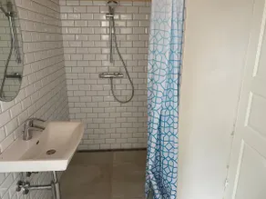Cozy guest house - Image 3