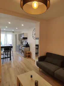 Charming duplex • Heart of the village • Tram 5 minutes - Image 2