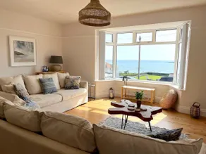 Belle maison de vacances en bord de mer, jacuzzi, vues magnifiques, près de la plage/du sentier côtier - Image 3