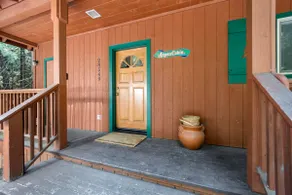 Aspen- Spacious River Front, family cabin - Image 5