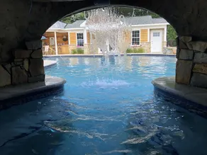 Guesthouse, large*heated*pool and hot tub,Quantico - Image 2