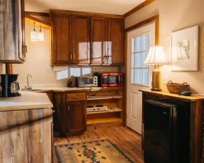 Boat House Cottage - Hiker’s retreat in Linville - Image 2