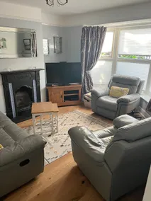 Beautiful spacious 2 Bedroom townhouse - Image 5