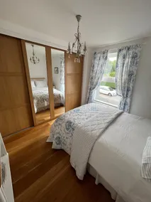 Beautiful spacious 2 Bedroom townhouse - Image 3