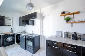 2-Room Apt, 60m² + Balcony in Clichy/Paris - Image 5