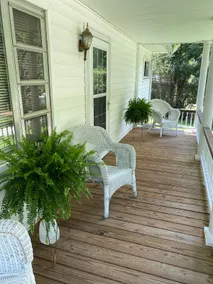2 minute drive to downtown, Pet Friendly - Image 2