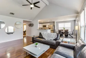 Modern 3BR Home near DFW Airport & Lake w/ Hot Tub - Image 3