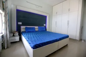 2 bedroom Safe,well furnished, Airy Apartment - Image 3