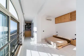 Stunning Home with Breathtaking View - Image 3