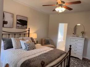 Gateway Getaway-Near RDU, RTP, Angus Barn,Downtown - Image 3
