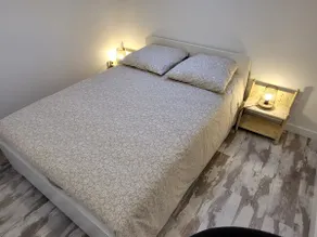 Beautiful cozy apartment, Paris 18 minutes away and Gare St Brice 2 minutes away - Image 5