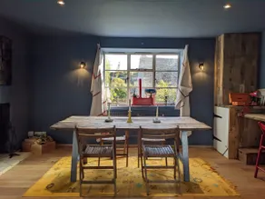 Stylish 3 bed Cotswold cottage with stunning views - Image 2