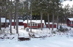 Close to the dock: rustic cottage for a getaway - Image 3