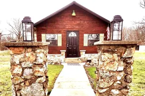 The Cabin - Image 2