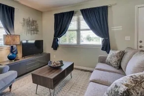 Sage Home •free parking on premises• 2BR/1BA - Image 3