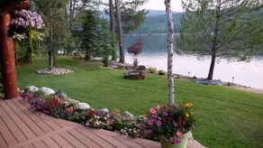 Waterfront Log Home | Private Dock | Expansive Beautiful Yard and Gardens - Image 4