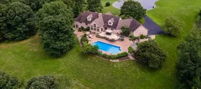 Mansion, Heated Pool, HotTub, FirePit, Huge B'yard - Image 4