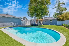 An amazing full house with a pool - Image 2