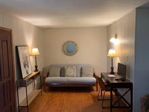 2-BEDROOM Farmhouse - Image 4