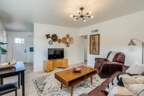 Quiet neighborhood near biking trails, DT & UofA - Image 3