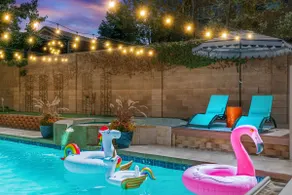 Mid Mod Retreat-5 bedrooms/Pool/Hot tub/Game Room - Image 3