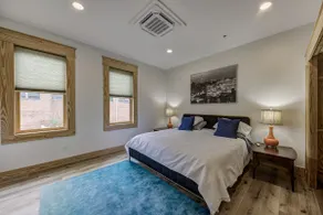 Upscale Vacation Home - Walk to the Riverfront! - Image 2
