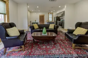 Upscale Vacation Home - Walk to the Riverfront! - Image 3