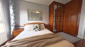 Wonderful seaside location with a garage - Image 3