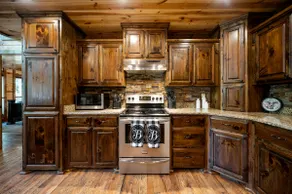 Bigger IS Better Game Room • Fire Pit • Sleeps 12 - Image 5