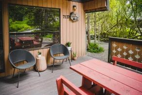 Camp North Fork - dog friendly, WiFi, King bed - Image 2