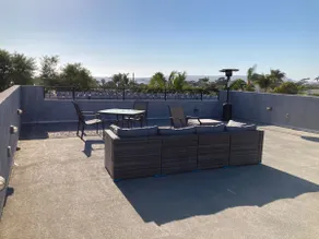 Awesome Bay Park Home W/ Roof Top Patio - Entire - Image 3